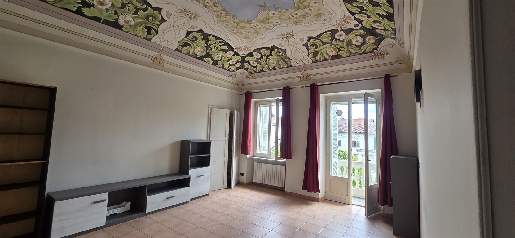 QUADRILOCALE IN VILLA D'EPOCA