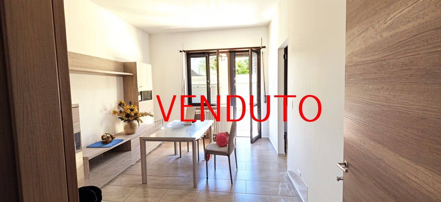 Trilocale ristrutturato già arredato con doppia esposizione – pronto da abitare