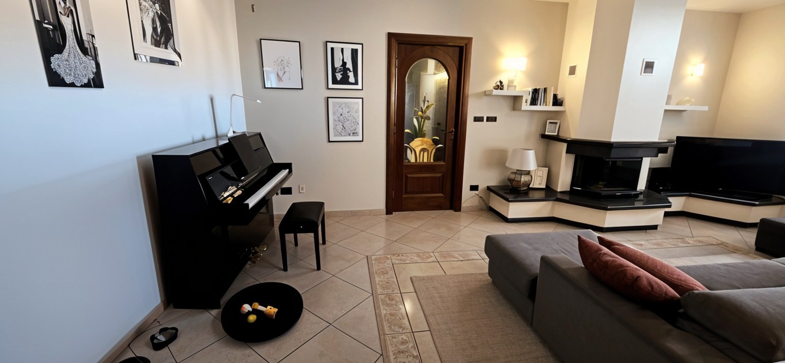 MODERNO ALLOGGIO IN ZONA CENTRALE